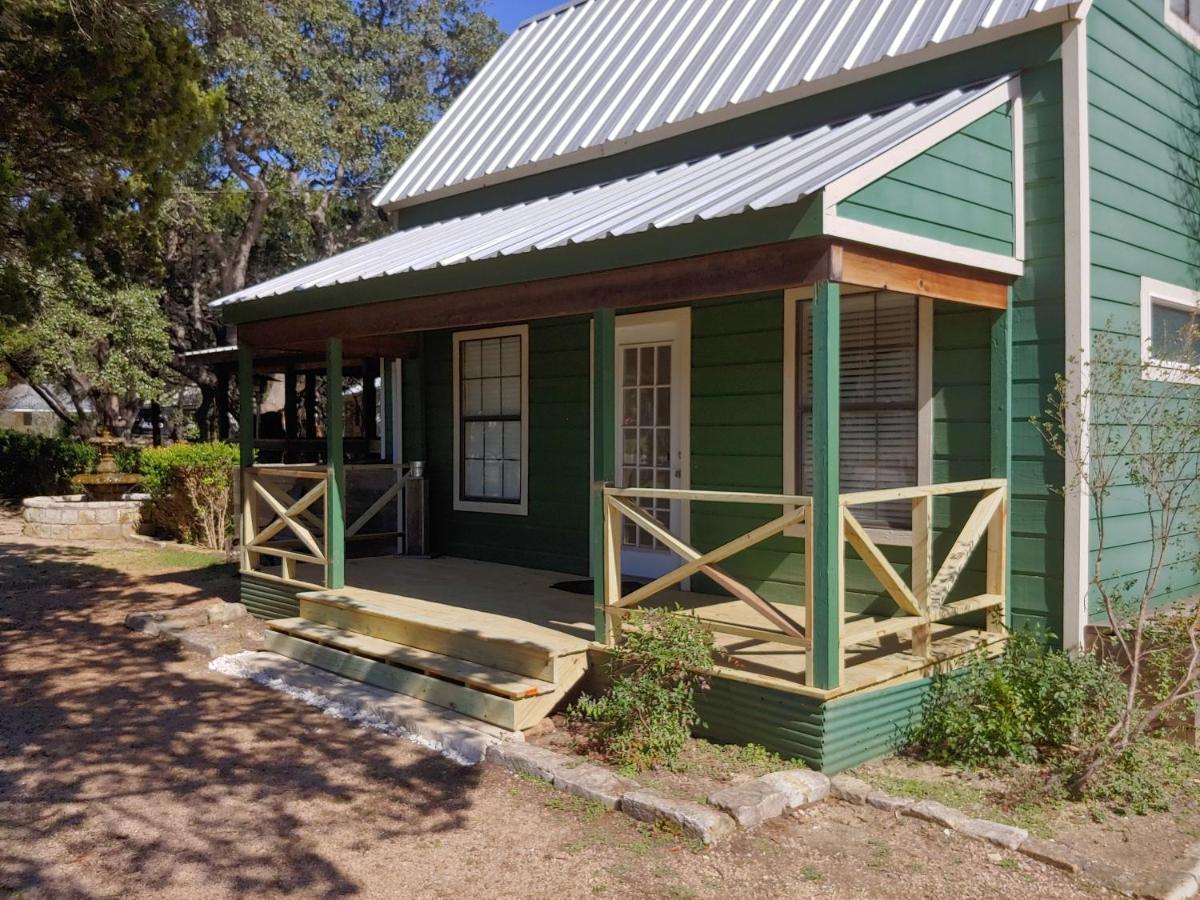 Wimberley Inn & Bar Екстериор снимка