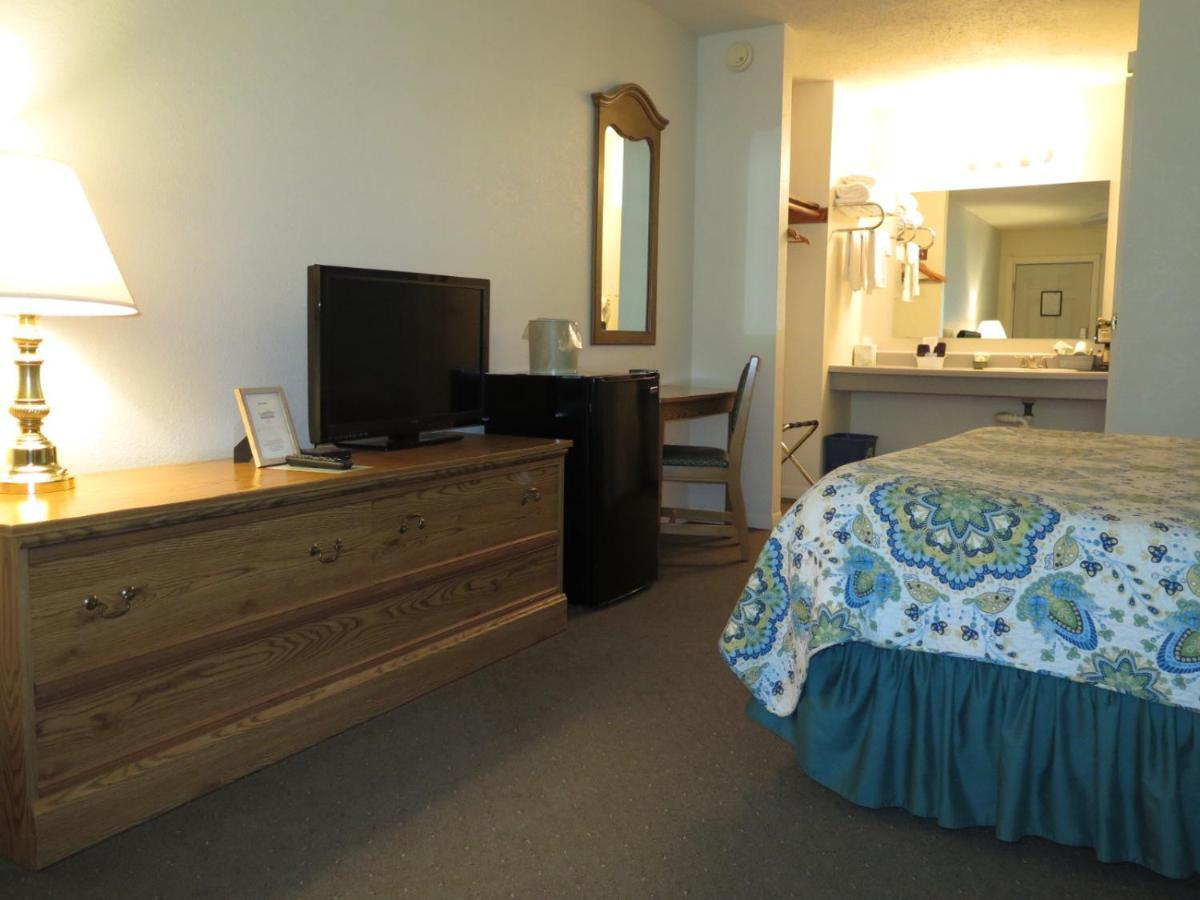 Wimberley Inn & Bar Екстериор снимка