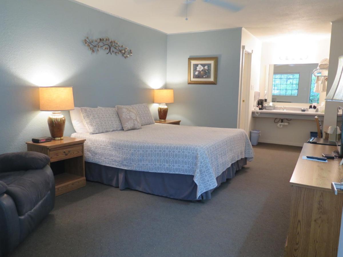 Wimberley Inn & Bar Екстериор снимка