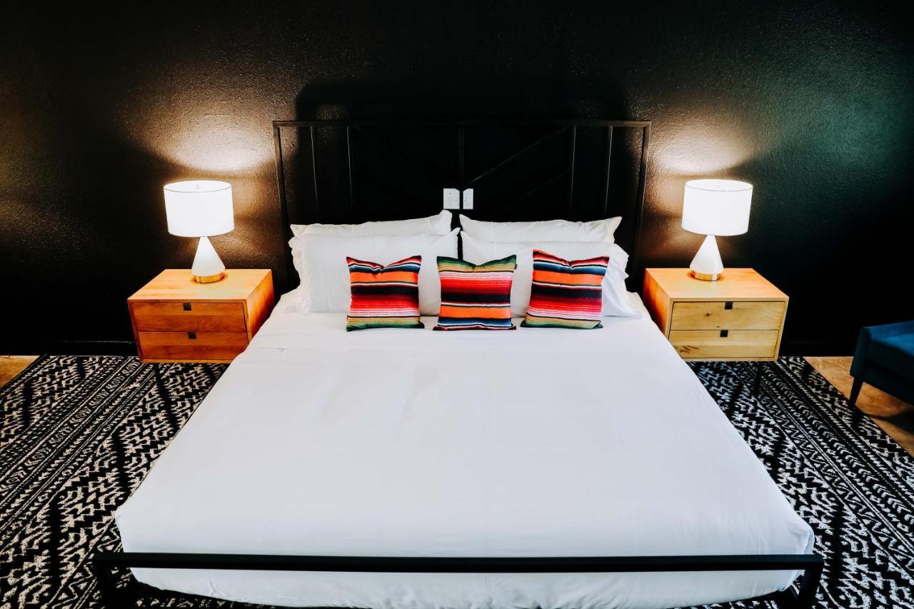 Wimberley Inn & Bar Екстериор снимка
