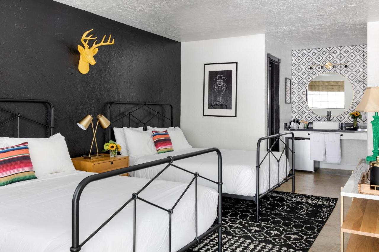 Wimberley Inn & Bar Екстериор снимка