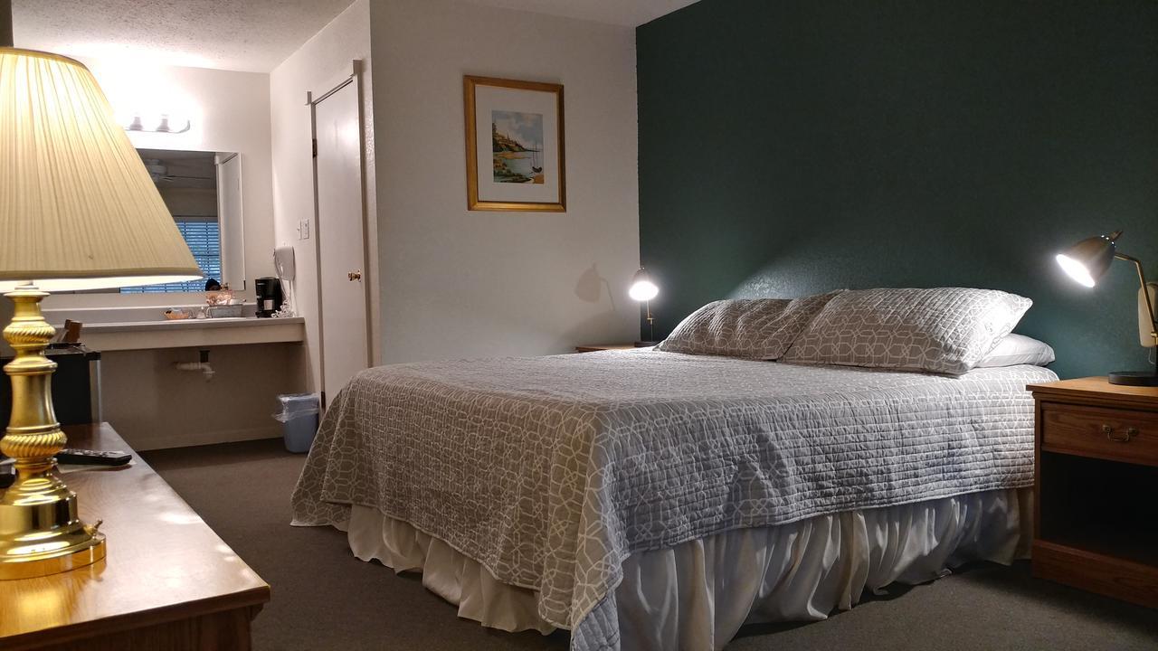 Wimberley Inn & Bar Екстериор снимка